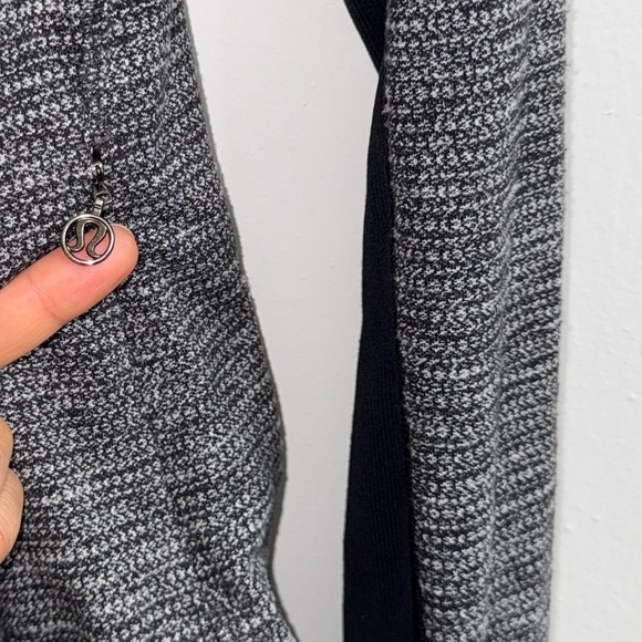 Lululemon Bhakti Yoga Jacket size 12 - Picture 10 of 13